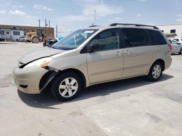 Photo 0 VIN: 5TDKK4CC3AS325837 - TOYOTA SIENNA CE 