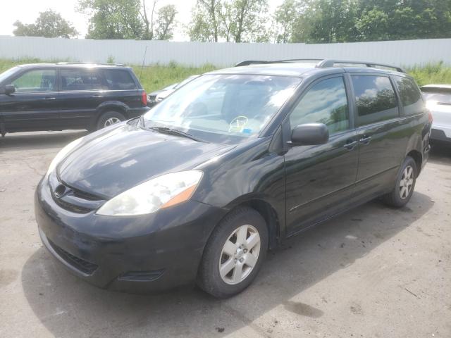 Photo 1 VIN: 5TDKK4CC3AS330701 - TOYOTA SIENNA CE 