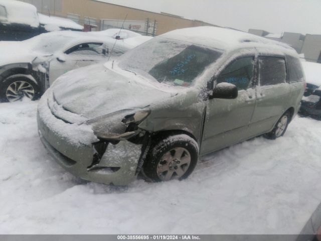 Photo 1 VIN: 5TDKK4CC3AS336028 - TOYOTA SIENNA 