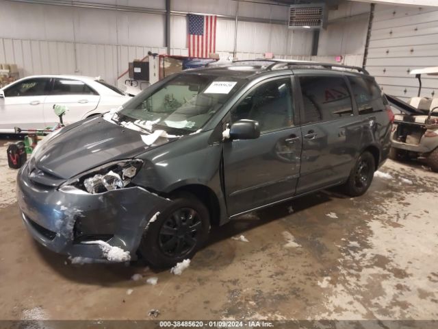 Photo 1 VIN: 5TDKK4CC4AS290659 - TOYOTA SIENNA 