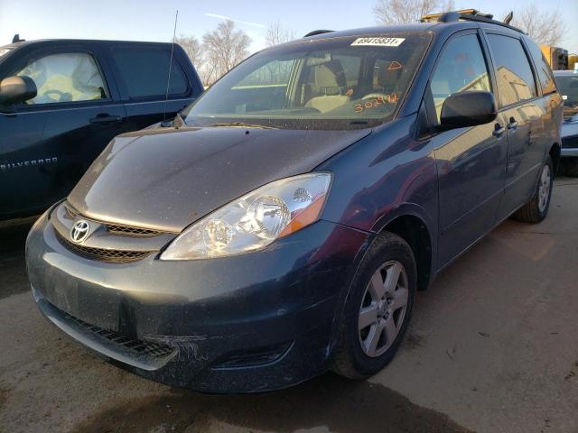 Photo 1 VIN: 5TDKK4CC4AS302972 - TOYOTA SIENNA CE 