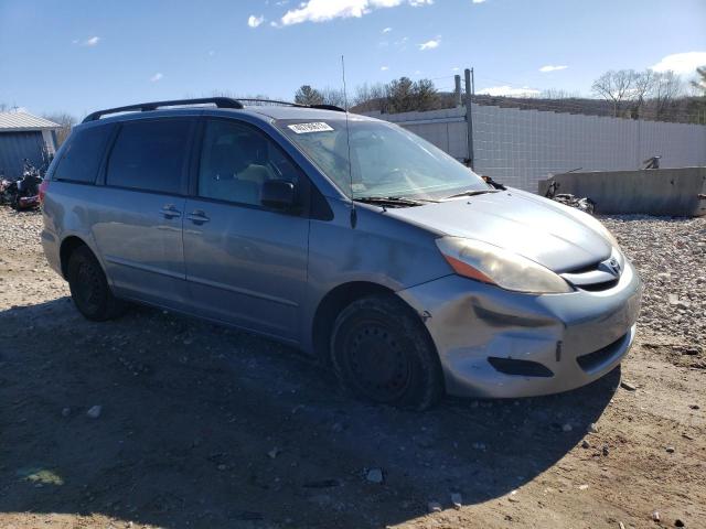 Photo 3 VIN: 5TDKK4CC4AS305094 - TOYOTA SIENNA CE 