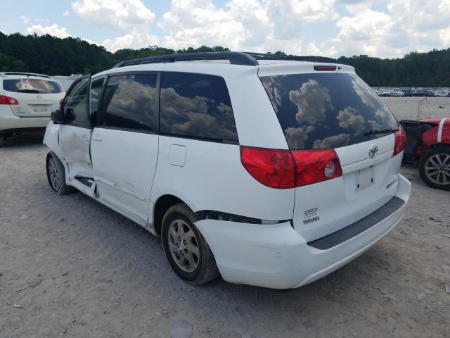 Photo 2 VIN: 5TDKK4CC4AS334093 - TOYOTA SIENNA CE 