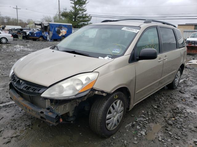 Photo 1 VIN: 5TDKK4CC4AS339312 - TOYOTA SIENNA CE 