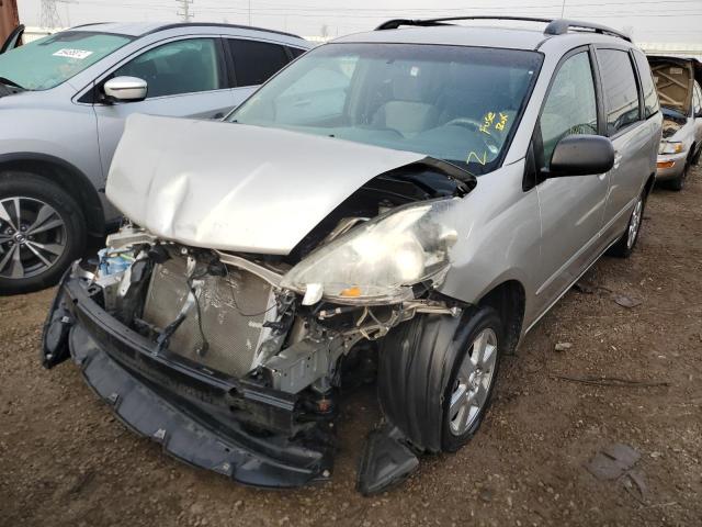 Photo 1 VIN: 5TDKK4CC5AS289598 - TOYOTA SIENNA CE 