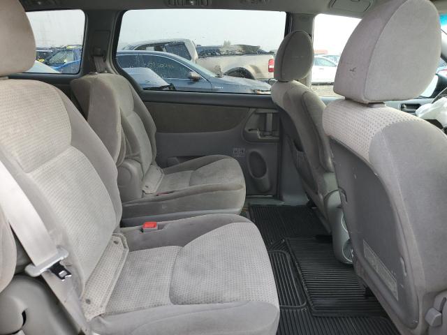 Photo 5 VIN: 5TDKK4CC5AS289598 - TOYOTA SIENNA CE 