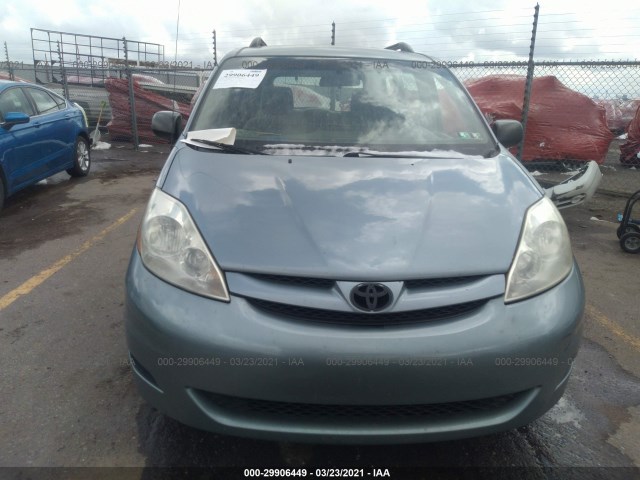 Photo 5 VIN: 5TDKK4CC5AS296003 - TOYOTA SIENNA 