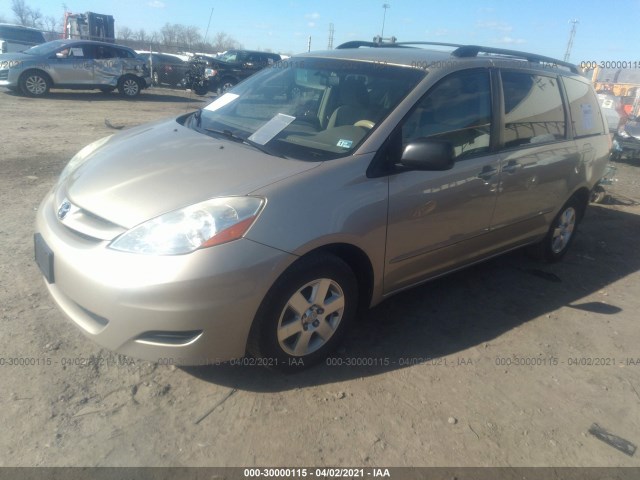 Photo 1 VIN: 5TDKK4CC5AS304259 - TOYOTA SIENNA 