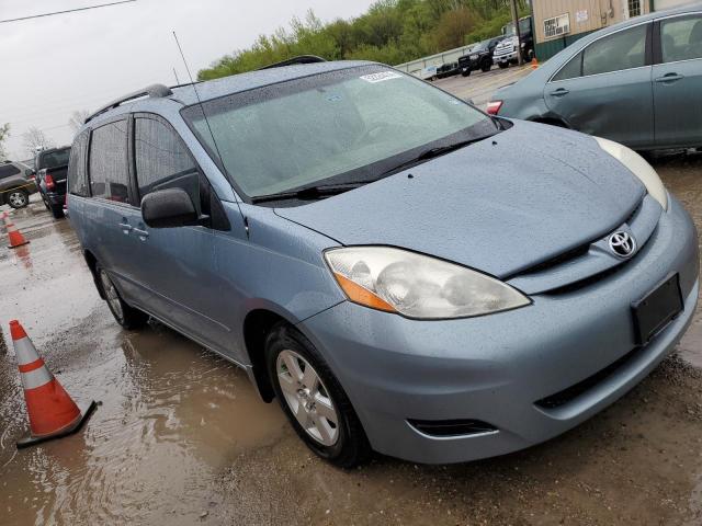 Photo 3 VIN: 5TDKK4CC5AS307422 - TOYOTA SIENNA CE 