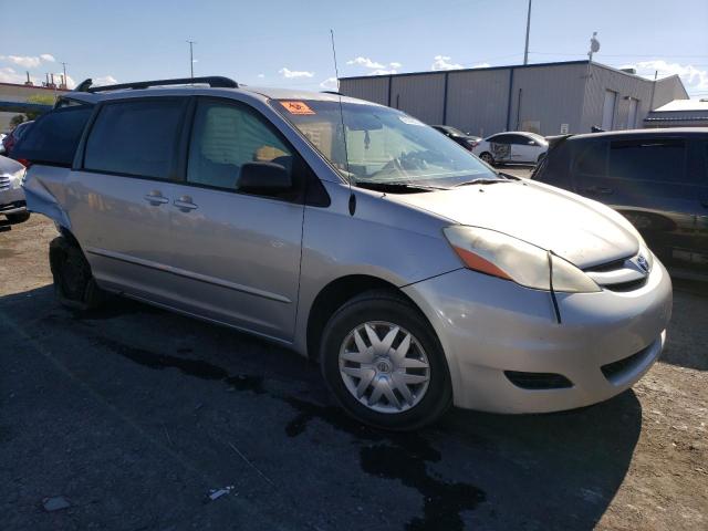 Photo 3 VIN: 5TDKK4CC5AS309039 - TOYOTA SIENNA CE 