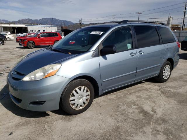 Photo 0 VIN: 5TDKK4CC5AS311843 - TOYOTA SIENNA CE 