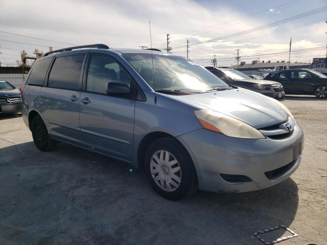 Photo 3 VIN: 5TDKK4CC5AS311843 - TOYOTA SIENNA CE 