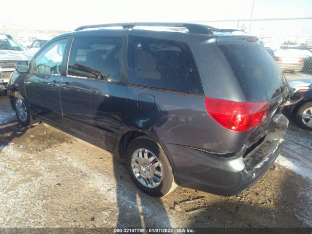 Photo 2 VIN: 5TDKK4CC5AS323930 - TOYOTA SIENNA 