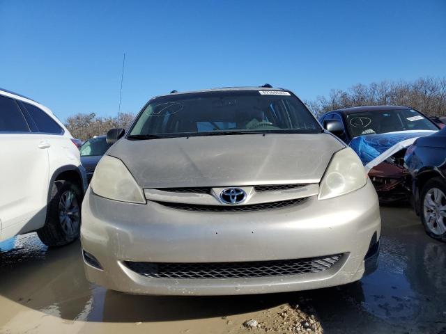 Photo 4 VIN: 5TDKK4CC5AS323989 - TOYOTA SIENNA CE 