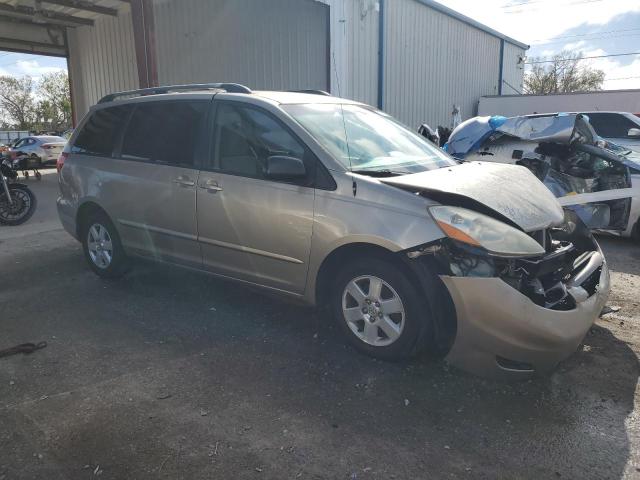 Photo 3 VIN: 5TDKK4CC5AS326911 - TOYOTA SIENNA CE 