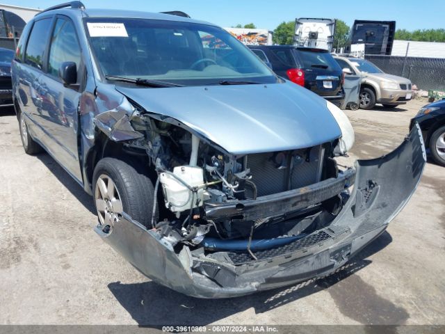 Photo 5 VIN: 5TDKK4CC5AS327170 - TOYOTA SIENNA 