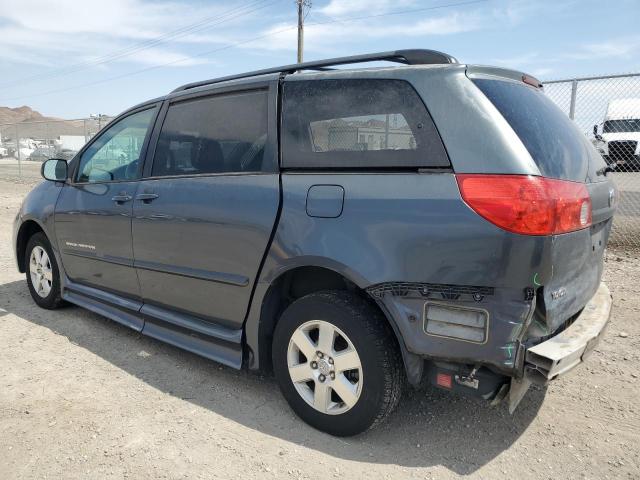 Photo 1 VIN: 5TDKK4CC5AS328237 - TOYOTA SIENNA CE 