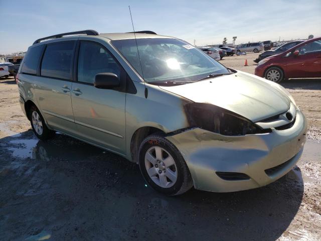 Photo 3 VIN: 5TDKK4CC6AS299458 - TOYOTA SIENNA CE 