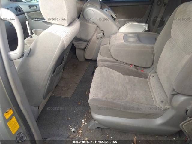 Photo 7 VIN: 5TDKK4CC6AS325377 - TOYOTA SIENNA 