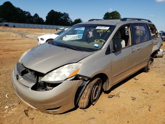 Photo 1 VIN: 5TDKK4CC6AS342972 - TOYOTA SIENNA CE 