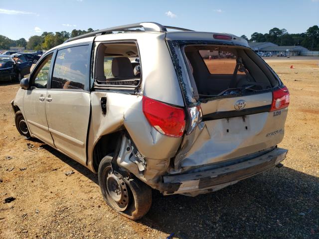 Photo 2 VIN: 5TDKK4CC6AS342972 - TOYOTA SIENNA CE 