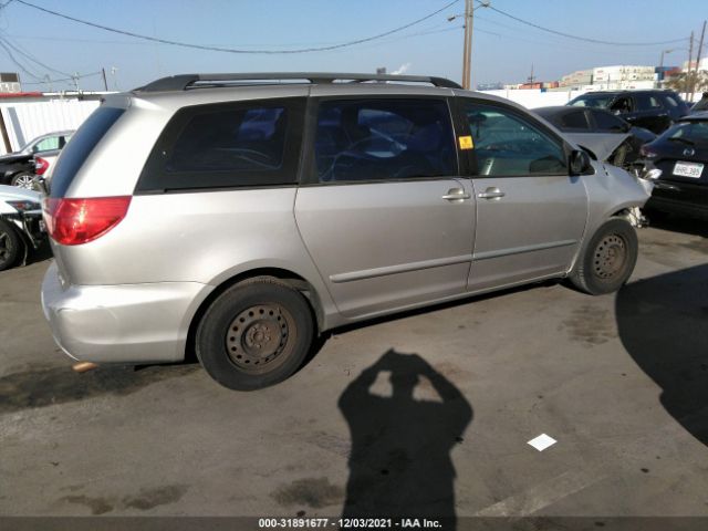 Photo 3 VIN: 5TDKK4CC7AS289232 - TOYOTA SIENNA 