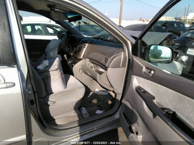 Photo 4 VIN: 5TDKK4CC7AS289232 - TOYOTA SIENNA 