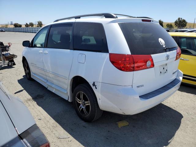 Photo 1 VIN: 5TDKK4CC7AS292888 - TOYOTA SIENNA CE 