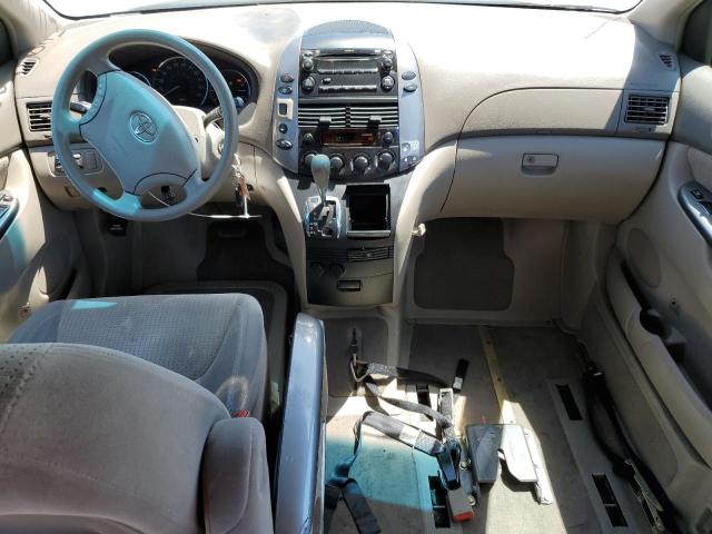 Photo 7 VIN: 5TDKK4CC7AS292888 - TOYOTA SIENNA CE 