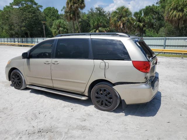 Photo 1 VIN: 5TDKK4CC7AS295614 - TOYOTA SIENNA 