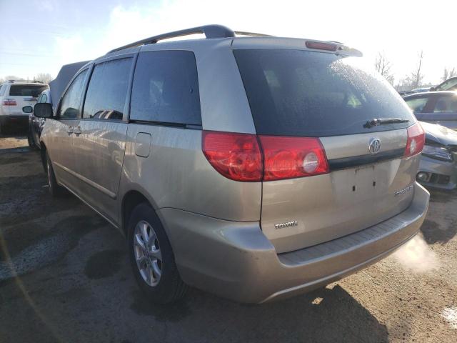 Photo 2 VIN: 5TDKK4CC7AS299209 - TOYOTA SIENNA CE 