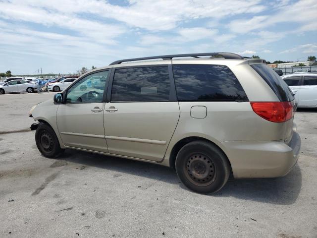 Photo 1 VIN: 5TDKK4CC7AS305154 - TOYOTA SIENNA CE 