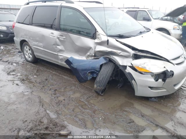 Photo 5 VIN: 5TDKK4CC7AS309401 - TOYOTA SIENNA 