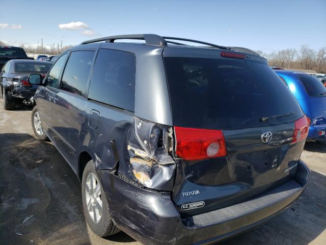 Photo 2 VIN: 5TDKK4CC7AS311312 - TOYOTA SIENNA CE 