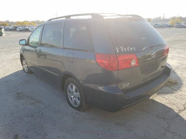 Photo 2 VIN: 5TDKK4CC7AS312699 - TOYOTA SIENNA CE 