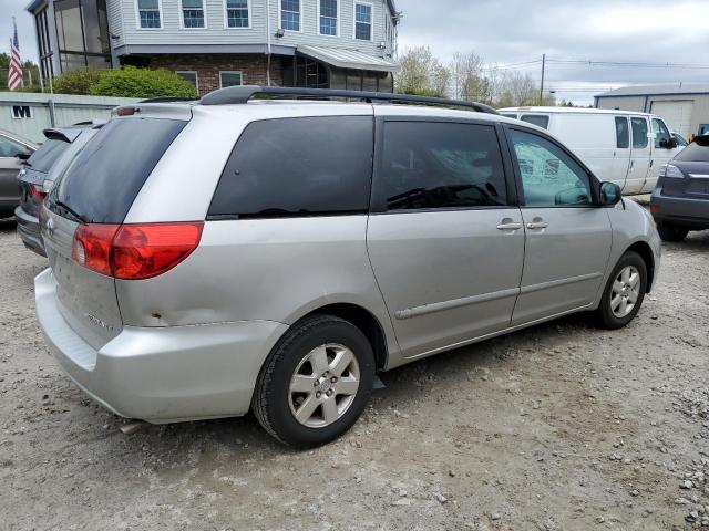 Photo 2 VIN: 5TDKK4CC7AS314100 - TOYOTA SIENNA CE 