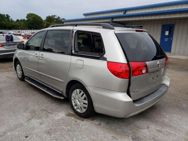 Photo 2 VIN: 5TDKK4CC7AS322553 - TOYOTA SIENNA CE 