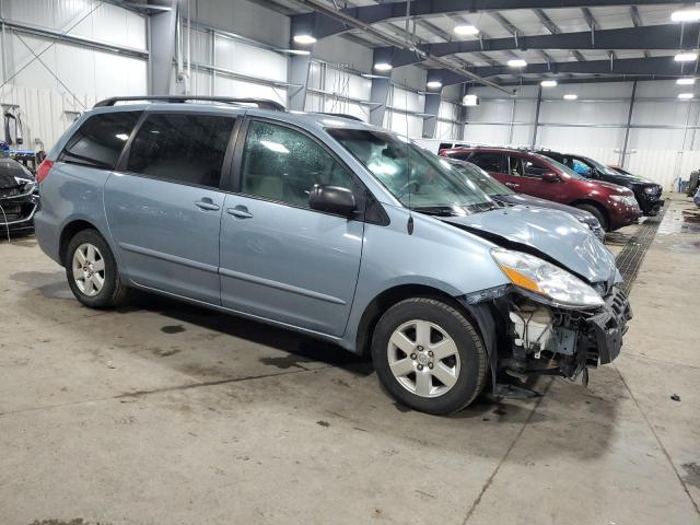 Photo 3 VIN: 5TDKK4CC7AS330507 - TOYOTA SIENNA CE 