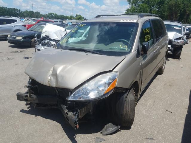 Photo 1 VIN: 5TDKK4CC7AS332225 - TOYOTA SIENNA CE 