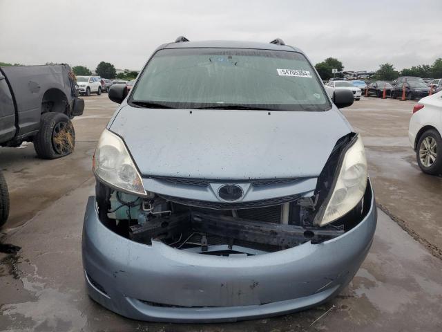 Photo 4 VIN: 5TDKK4CC7AS335299 - TOYOTA SIENNA CE 