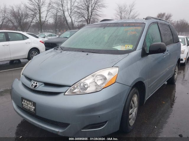 Photo 1 VIN: 5TDKK4CC7AS338848 - TOYOTA SIENNA 