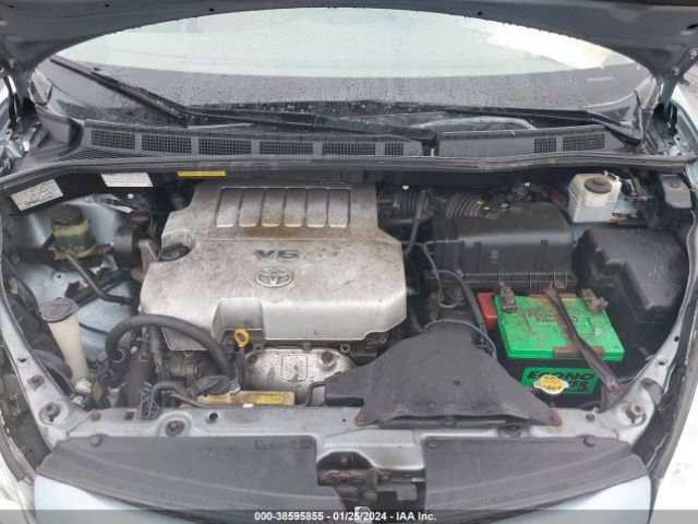 Photo 9 VIN: 5TDKK4CC7AS338848 - TOYOTA SIENNA 