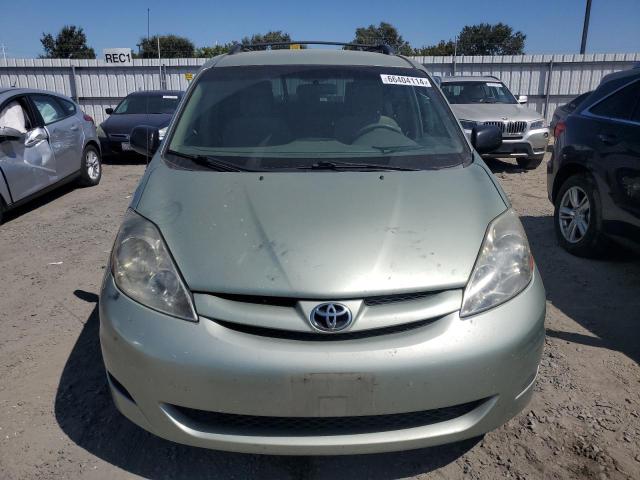 Photo 4 VIN: 5TDKK4CC8AS301811 - TOYOTA SIENNA CE 