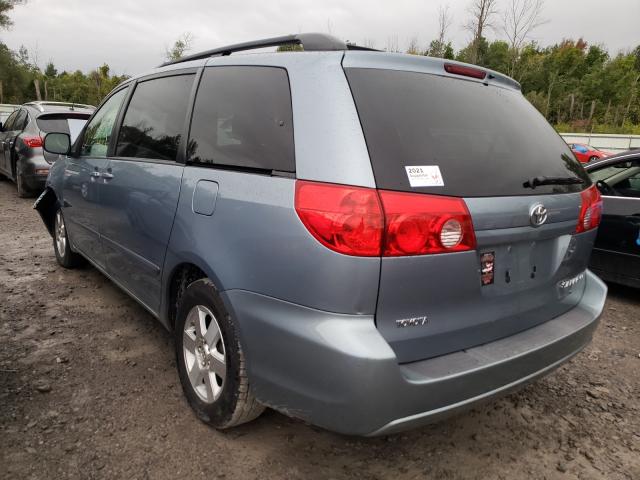 Photo 2 VIN: 5TDKK4CC8AS302876 - TOYOTA SIENNA CE 