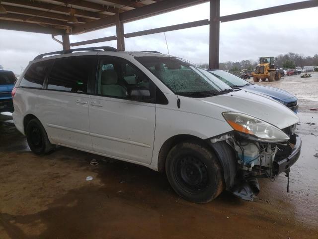 Photo 3 VIN: 5TDKK4CC8AS306667 - TOYOTA SIENNA CE 