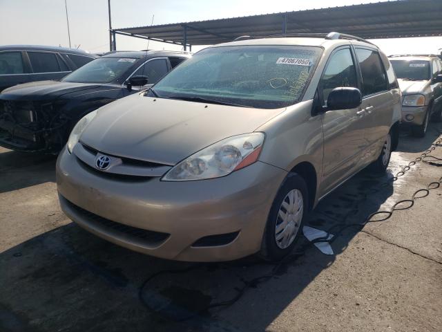 Photo 1 VIN: 5TDKK4CC8AS309147 - TOYOTA SIENNA CE 