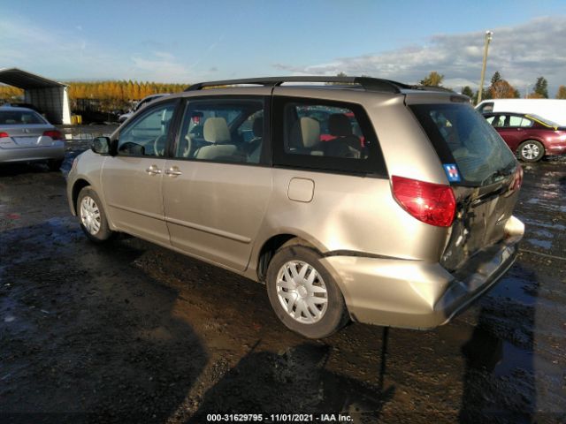 Photo 2 VIN: 5TDKK4CC8AS310721 - TOYOTA SIENNA 