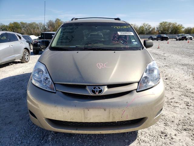 Photo 4 VIN: 5TDKK4CC8AS313893 - TOYOTA ALL MODELS 