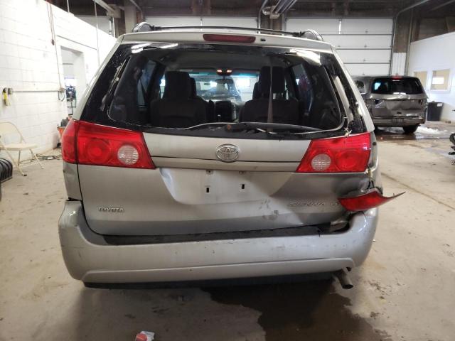 Photo 5 VIN: 5TDKK4CC8AS313909 - TOYOTA SIENNA CE 