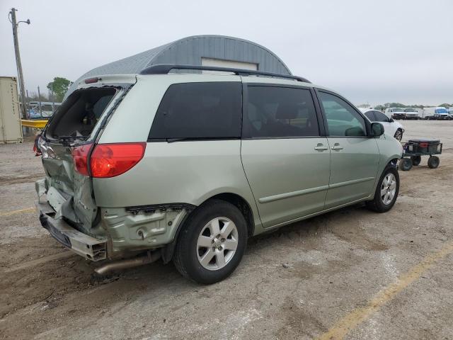 Photo 2 VIN: 5TDKK4CC8AS333447 - TOYOTA SIENNA CE 